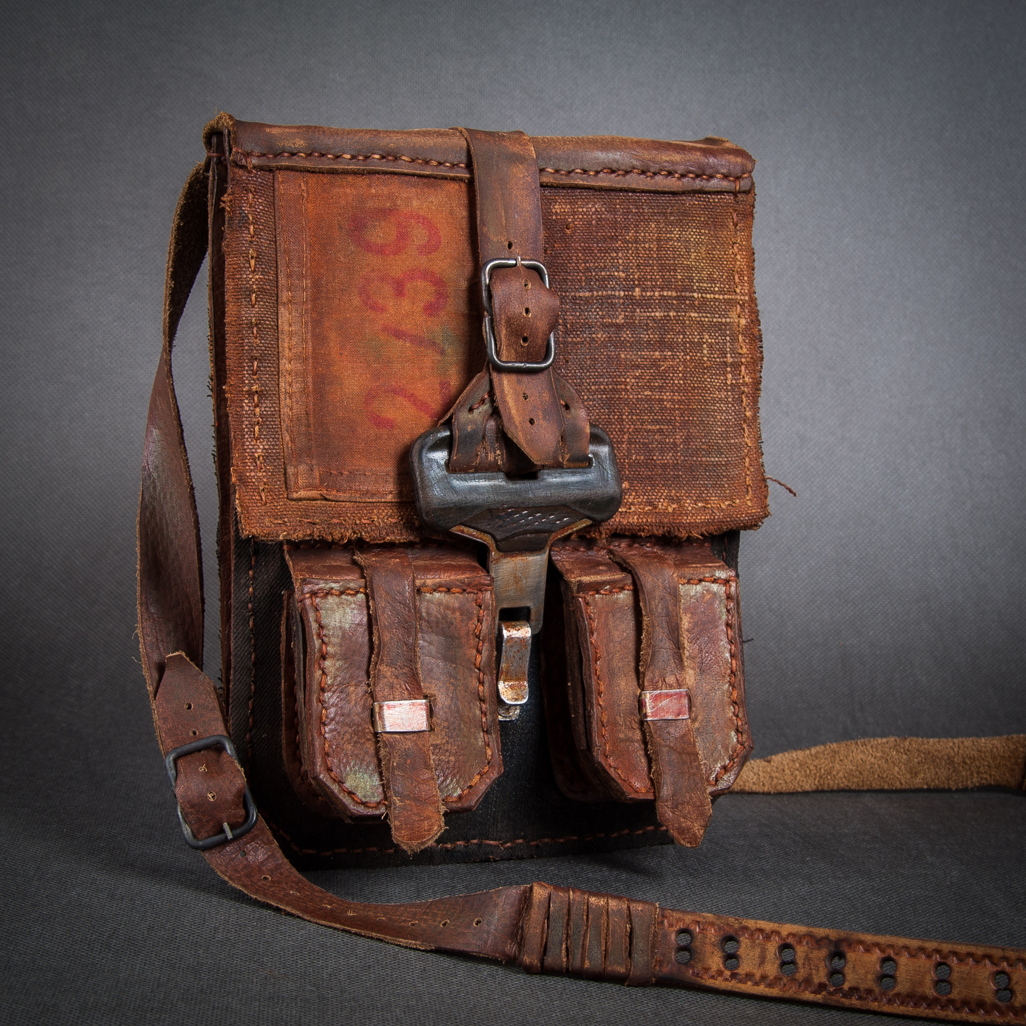 bag-car-belt-jeans-leather-shoulderstrap