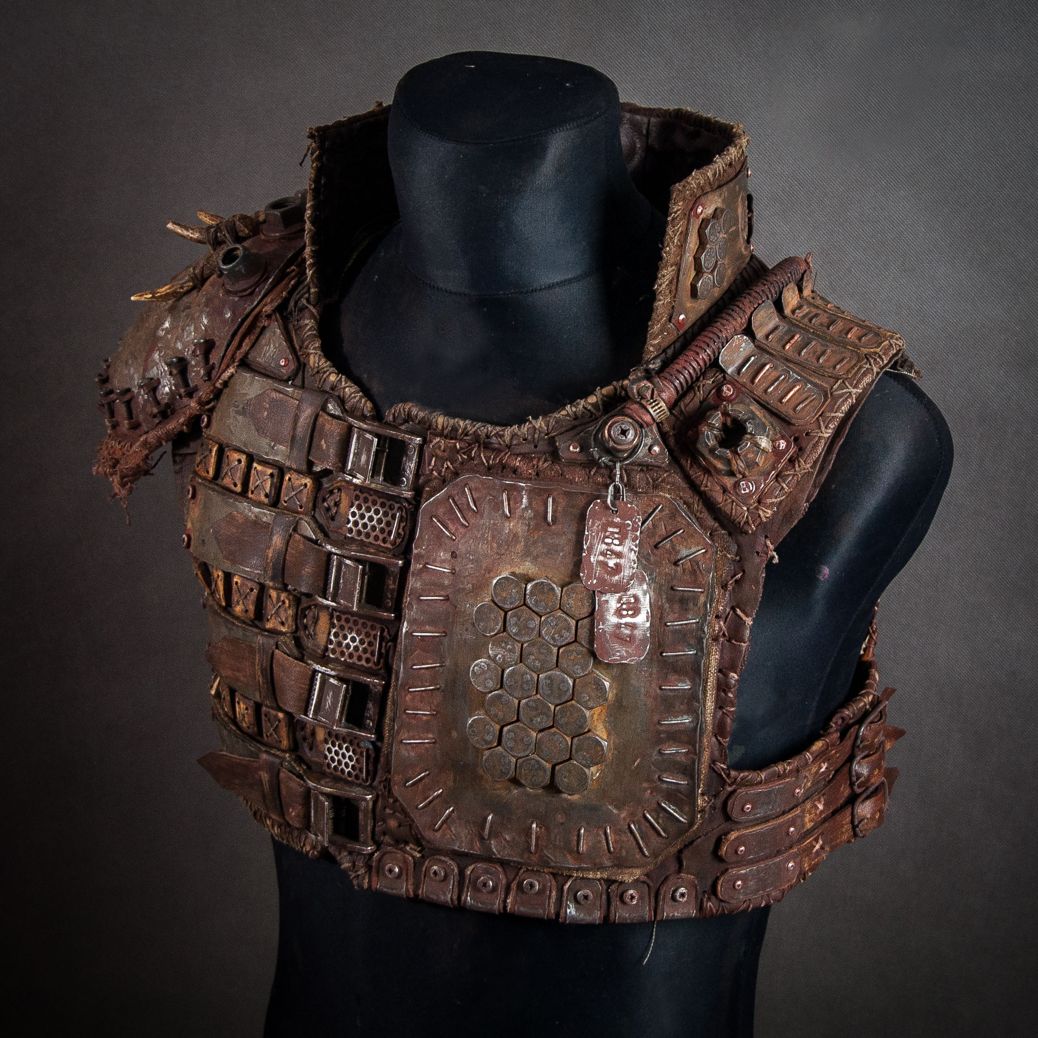 mainphoto-raider-armor-wastelander