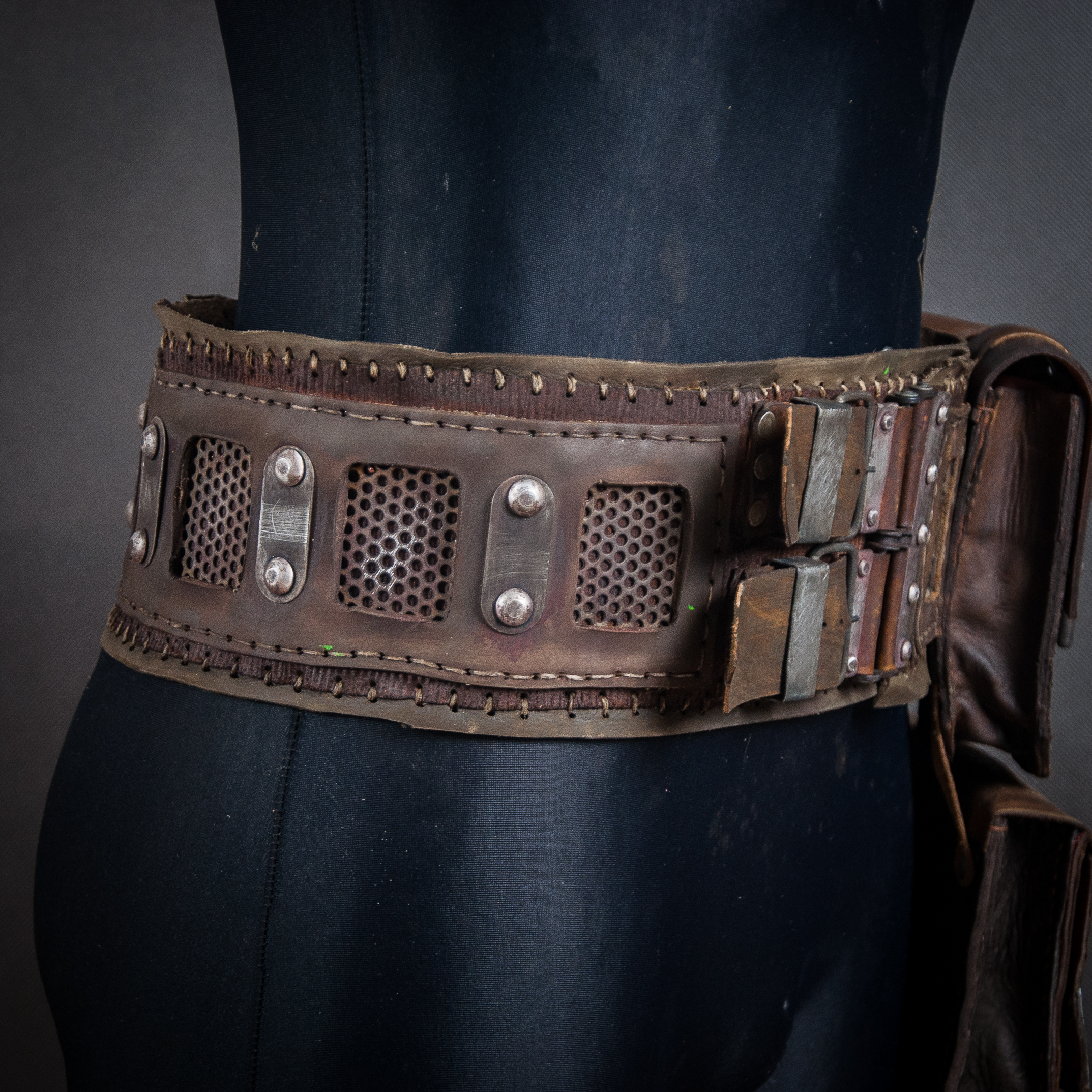 utility-belt-details