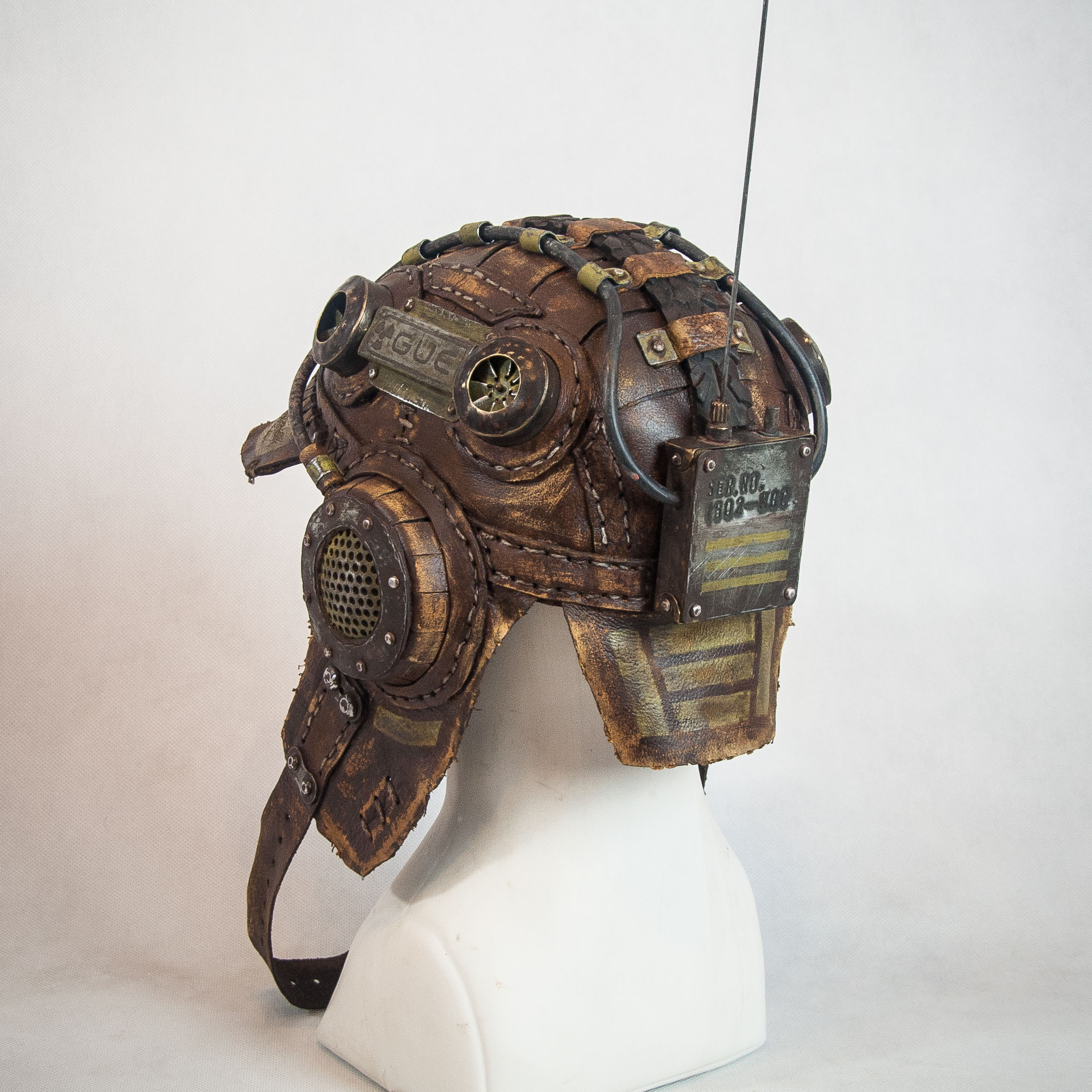 cyberpunk-aviator-soldier-cap