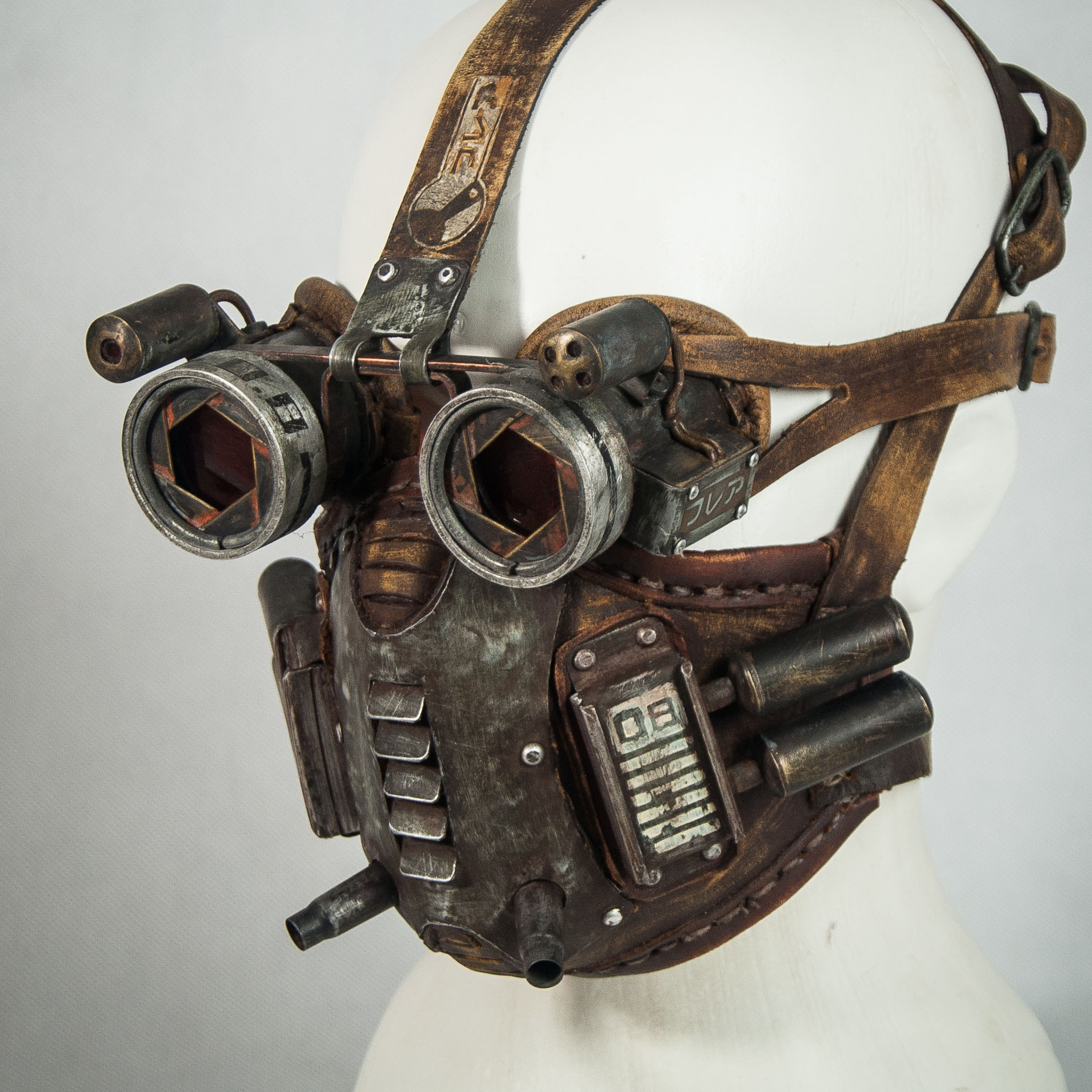 steel-mask-brass-filters-goggles-steampunk-dieselpunk